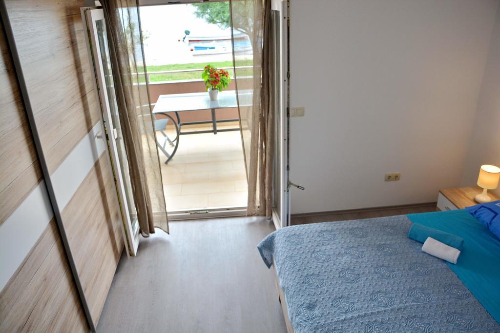 נין Apartments Clara מראה חיצוני תמונה