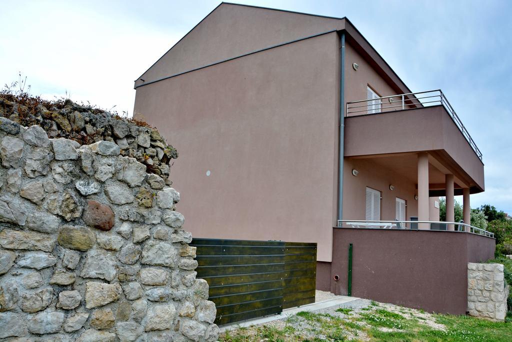נין Apartments Clara מראה חיצוני תמונה
