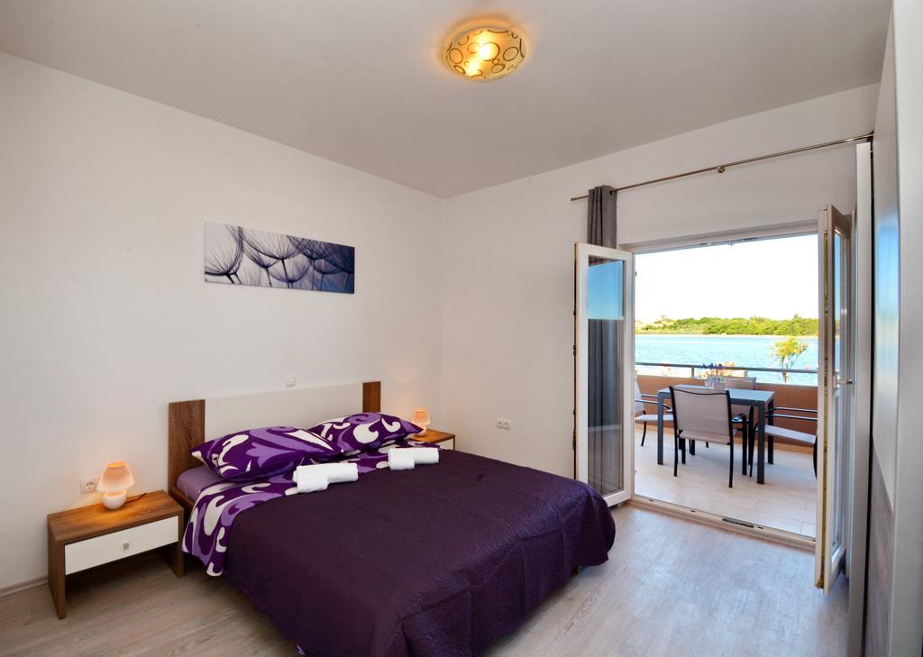 נין Apartments Clara מראה חיצוני תמונה