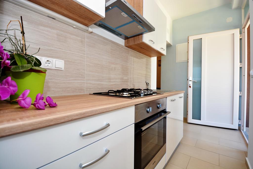 נין Apartments Clara מראה חיצוני תמונה